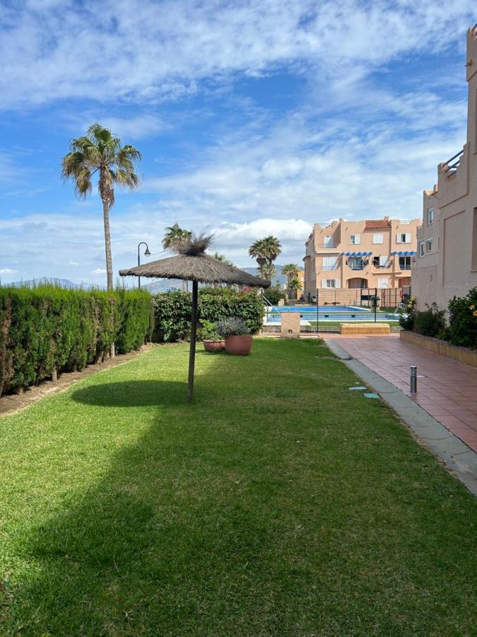 Apartment Lances En Primera Linea De Playa Con Piscina Tarifa